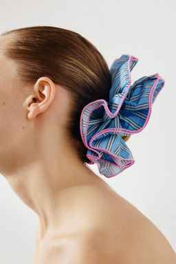 MAXI CONTRAST STRIPE SCRUNCHIE