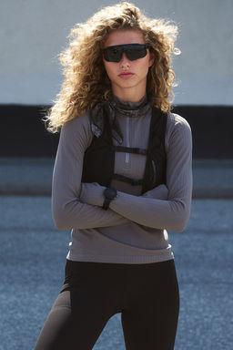 Top de deporte seamless en DryMove con cremallera