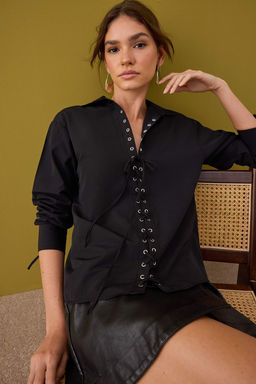 Siyah Onu Bagc?k Detayl? Oversize Gomlek TWOAW26GO00010