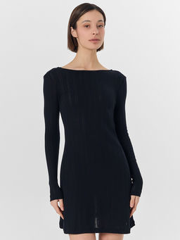 Сорочка ночная женская черная с открытой спиной - Mark formelle фото 3