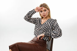 Блуза AmberA 1038-2 геометрия  фото 2