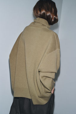 95% WOOL OVERSIZE JUMPER - Zara фото 3