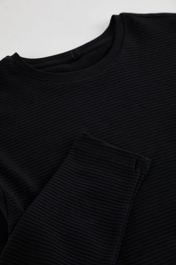TRENDYOL MAN Ekru Regular/Normal Kesim Uzun Kollu Basic Dokulu %100 Pamuklu T-Shirt TMNAW25TS00002