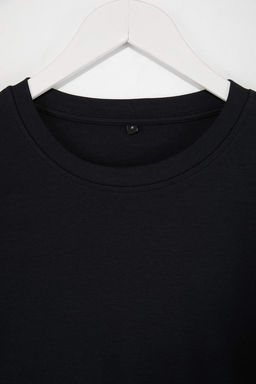 Siyah Premium Wardrobe Essentials Dusuk Omuz Regular Fit Basic T-Shirt TMNSS26TS00010