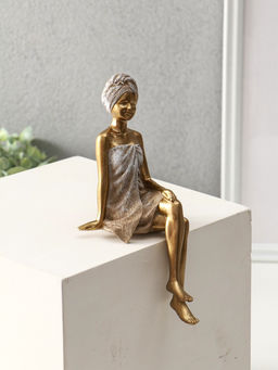 Цена за 2 шт. Сувенир полистоун "Девушка в банном полотенце" 7,5х9х19,5 см