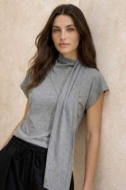 Antrasit Fitted/Vucuda Oturan Fular Yaka Uzun Kollu Tok %100 Pamuk Orme Bluz TWOSS26BZ00234