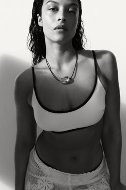 Top de bikini con relleno - H&m фото 5