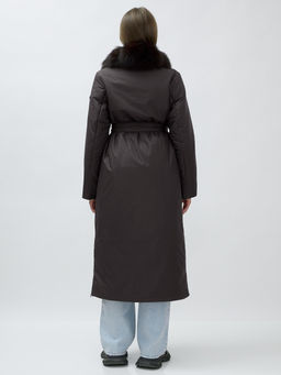 Пальто зимнее женское с мехом песец люкс класса темно-коричневого цвета 5071TK - Mtforce фото 5