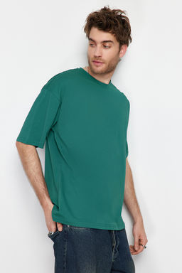Zumrut Yesili Oversize/Genis Kesim Basic %100 Pamuklu Tok Kumas T-shirt TMNSS22TS0318