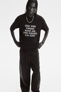 Camiseta con motivo estampado Loose Fit