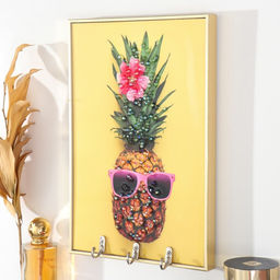 Ключница настенная декоративная Модный ананас, 3 крючка на панно, пластик, МДФ, стразы, золото, 19.3?1.8?29 см