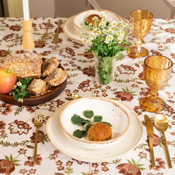 Скатерть «Доляна» Red flowers, 145×180 см