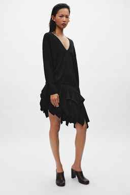 JERSEY PUNTO FINO ESCOTE PICO / Negro