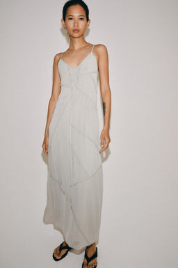 VESTIDO MIDI COMBINADO / Turquesa claro