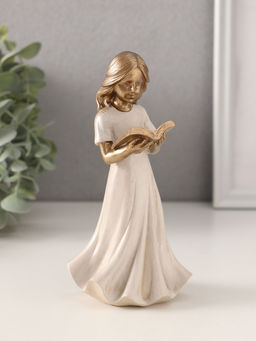 Фигурка полистоун «Девочка с книгой», 7.5×6.5×15 см