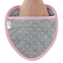 Прихватка с запахом 20х20см Горошек на льне, форма Клубника, рогожка 171г/м2, хлопок 100%, наполнитель - ватин 280г/м2, на пластмассовом подвесе, Домашняя мода (Россия)  фото 3