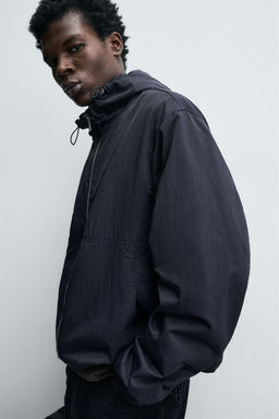 LIGHTWEIGHT TECHNICAL HOODED JACKET - Zara фото 6