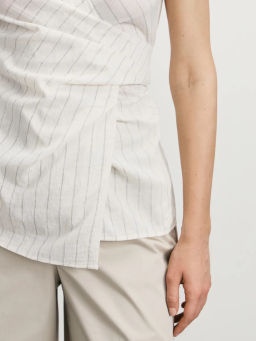 Блуза на запах из вискозы и льна / Zarina  фото 7