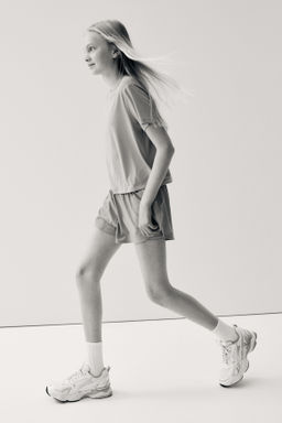 Camiseta de deporte con SoftMove Loose Fit - H&m фото 8
