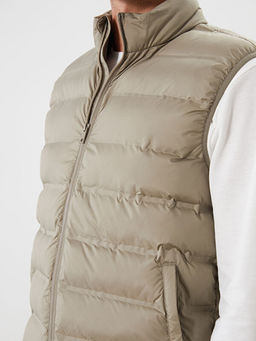 Standart Kal?p Dik Yaka Erkek ?i?me Yelek