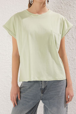 TRENDYOLMILLA Antrasit %100 Pamuk Relaxed/Rahat Kal?p Cep Detayl? Orme T-Shirt TWOSS25TS00085  фото 3