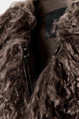 FAUX FUR COAT ZW COLLECTION - Zara фото 5