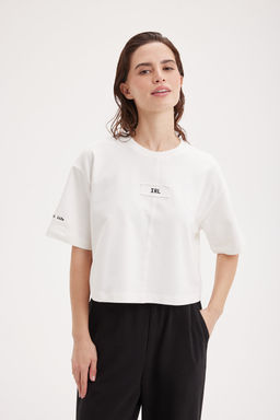 Футболка укороченная из плотного трикотажа "Белая" женская
