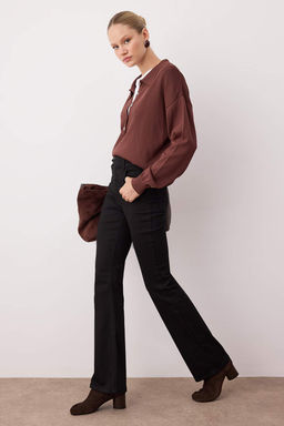 Siyah Yuksek Bel Comfort Dugme Detayl? Flare Jeans TWOAW26JE00240 - Trendyolmilla фото 2