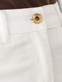 Укороченные джинсы c декоративной стиркой из эластичного денима средней плотности - Vilatte фото 3