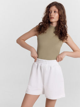 Шорты женские белые