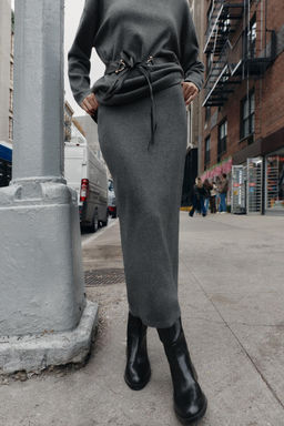 SOFT-TOUCH PLAIN KNIT MIDI SKIRT - Zara фото 2