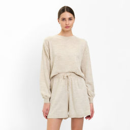 Костюм женский (джемпер, шорты) MINAKU: Casual Collection, бежевый, размер 46