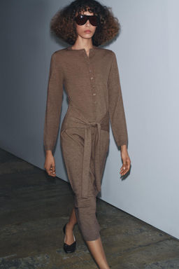 KNIT MIDI DRESS WITH BELT