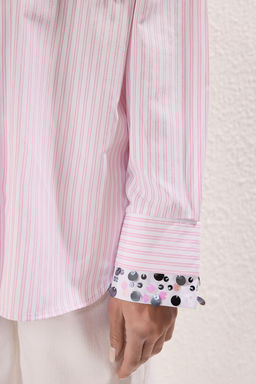 TRENDYOLMILLA Ac?k Pembe Yaka Ve Mansette Payet Tas Detayl? Overszie Genis Kal?p Dokuma Gomlek TWOSS25GO00043  фото 3