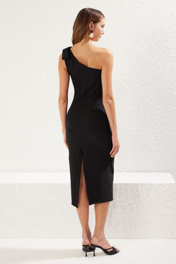 Siyah Vucuda Oturan Fiyonk Detayl? Tek Omuz Dokuma Abiye Gece Mezuniyet Elbisesi TPRSS25EL00032 - Trendyolmilla фото 5