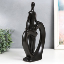 Фигурка керамика «Человек и сердце», чёрный, 7×18×31.5 см