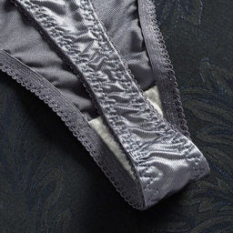 Трусики-стринги A33507240