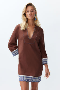 KahverengI Mini Dokuma Serit Aksesuarl? %100 Pamuklu Plaj Elbisesi TBESS24EL00094