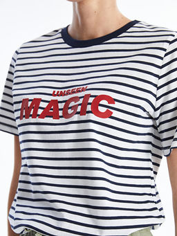 Bisiklet Yaka ?izgili K?sa Kollu Kad?n Ti??rt