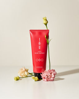 Аромакрем шелковистой текстуры для укрепления волос IAU cream SILKY REPAIR, 200мл мл. - Lebel фото 4