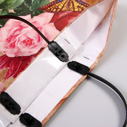 Цена за 5 шт. Пакет Париж с розами, полиэтиленовый с пластиковой ручкой, 37?35 см, 90 мкм