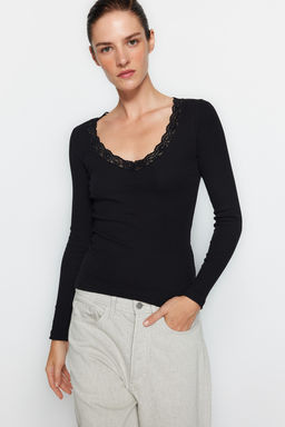 Trendyolmilla Gri V Yaka Dantel Detayl? Fitilli Fitted/Vucuda Oturan Pamuklu Esnek Orme Bluz TWOAW24BZ00070  фото 2