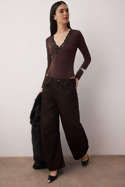 Kahverengi Dantel Seritli V Yaka Orme Y?lbas? Body TPRAW26BD00018