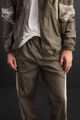 COLOUR BLOCK TECHNICAL JOGGERS - Zara фото 14