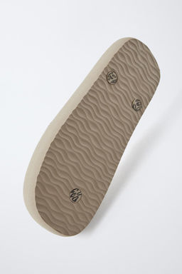 ANIMAL PRINT POOL SANDALS - Zara фото 6