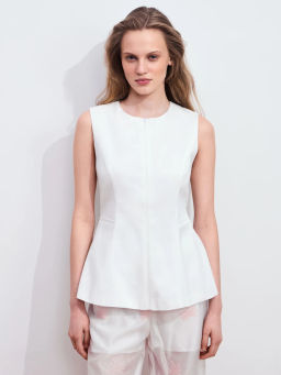 Приталенный жилет с баской ZR2605022501-1 / Zarina