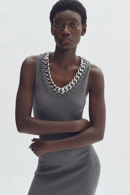 Vestido de canal? con cadena decorativa - H&m фото 2