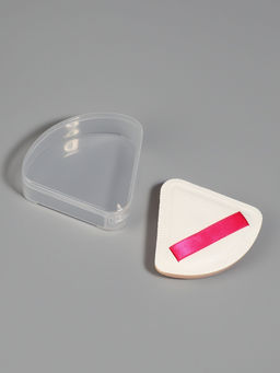 Спонж для макияжа, с держателем, d=5 см, в футляре, треугольный, бежевый