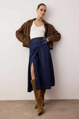 Koyu Mavi Kemer Detayl? Midi Denim Etek TWOAW26ET00120