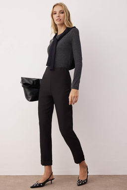 Siyah Havuc Basic Tayt Pantolon TWOAW26PL00046